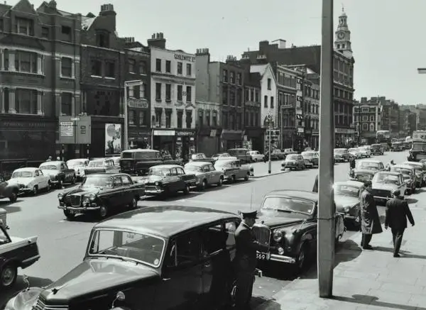 47-59 Whitechapel High Street, including the Kornbluth business, 1961