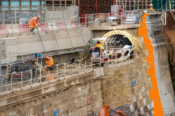 Workers on scaffolding building the Thames Tideway Super Sewer