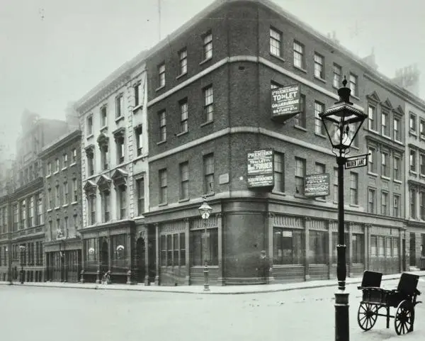 View of  66-68 Chandos Street (on the left) and the corner of Bedford Street in 1910