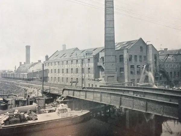 View of the Confectioners Clarnico (Clarke Nicholls and Coombs) factory at Hackney