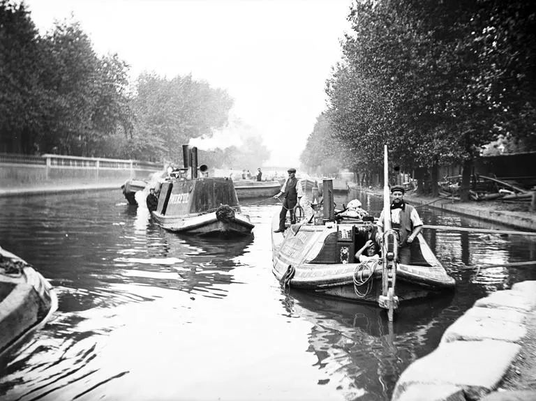 Barges on the Regent's Canal, c1905