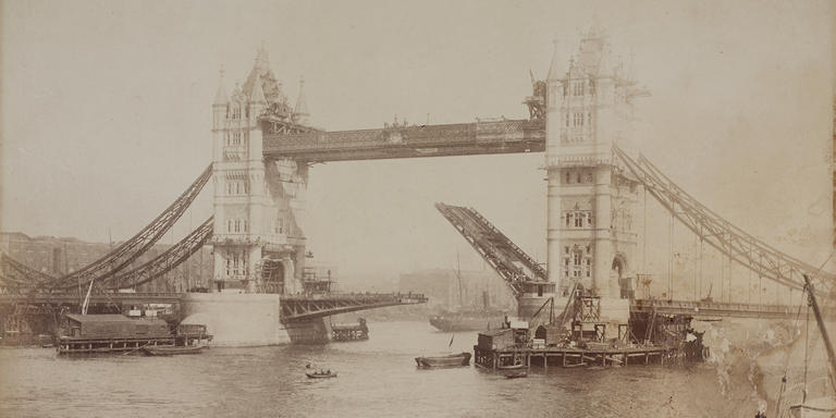 Image showing the construction of Tower Bridge, c1894