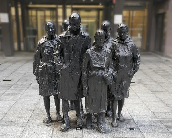 Rush Hour sculpture at Broadgate