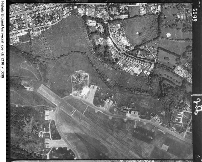Aerial photograph of Kenley in 1947